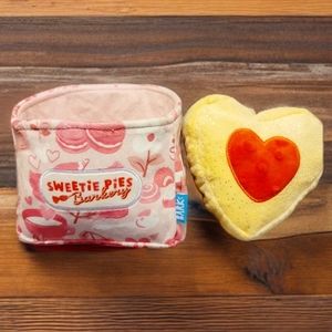 🧁Bark Toy Sweetie Pies Barkery Dog toy medium size dogs. 2 pieces